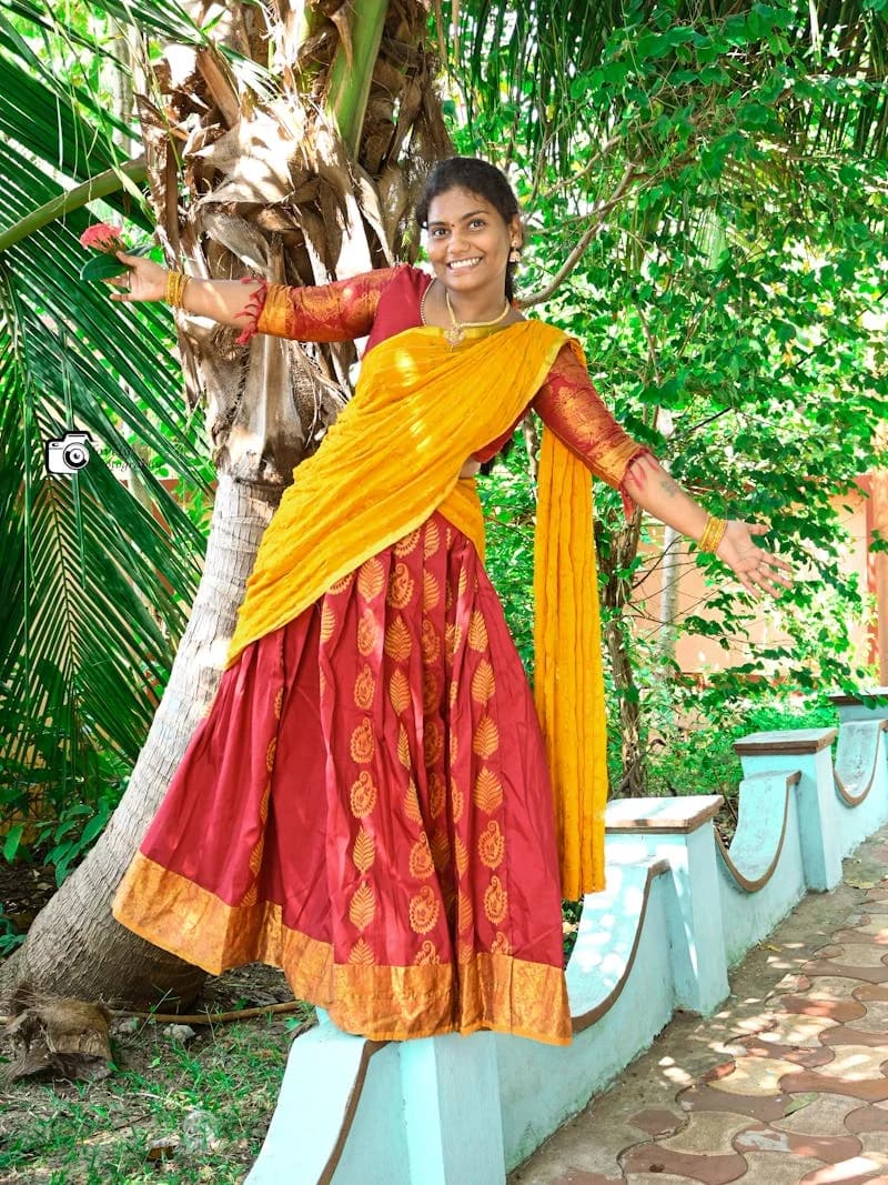 Gold Tissue Sharara